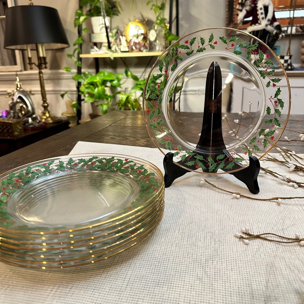 Arcoroc France Holly Berry Salad Plates Vintage Clear‎ & Gold Trim 8 Piece